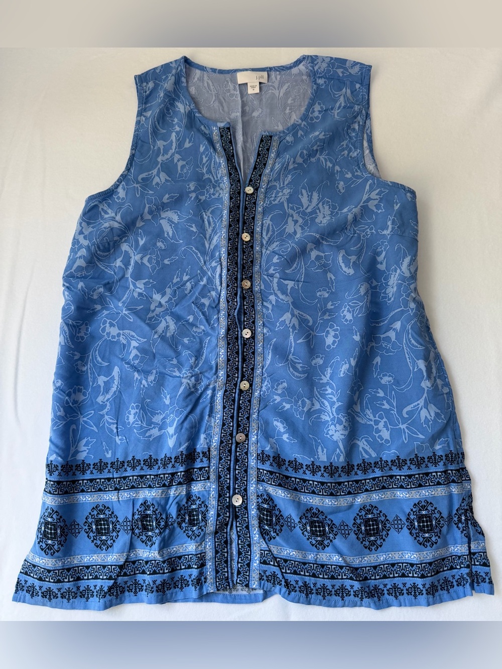 J. Jill Sleeveless Blue Floral Button-Front Top